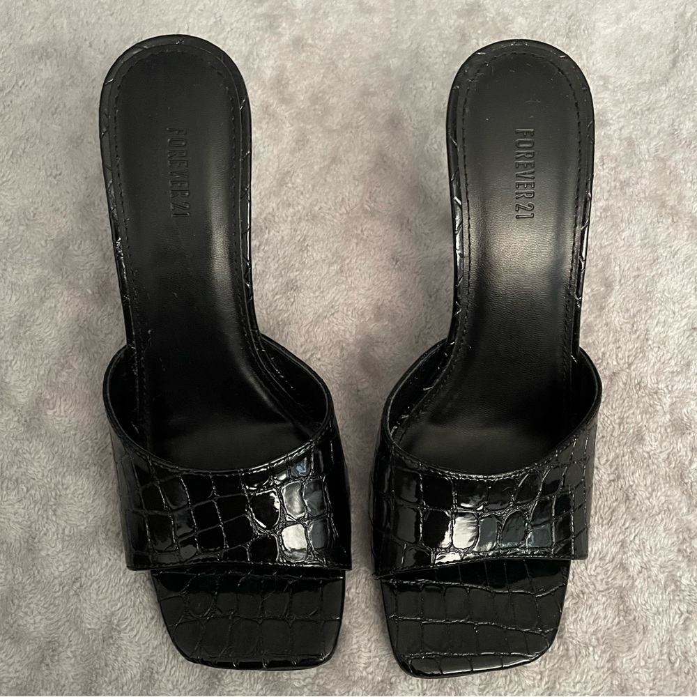 Croc print Mules